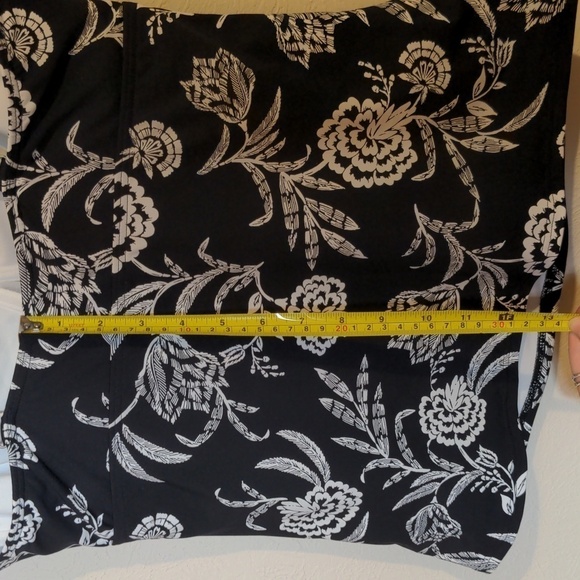 Lands' End twist tankini top - Picture 5 of 9